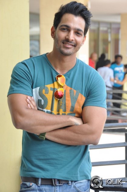 Prema-Ishq-Kaadhal-Platinum-Disc-Function